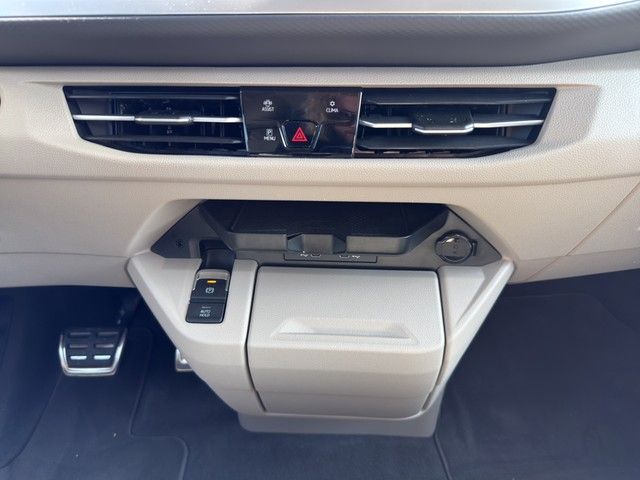 Volkswagen T7 Multivan 2025