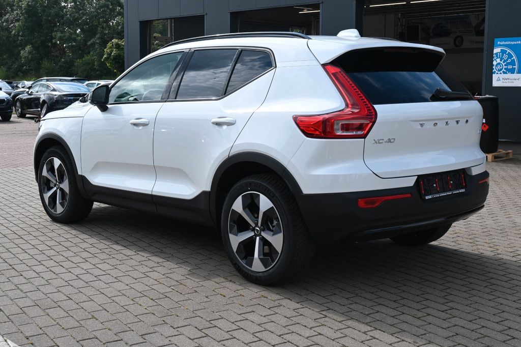 Volvo XC40 2024