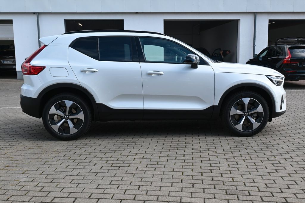 Volvo XC40 2024