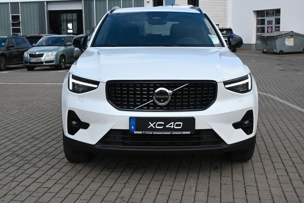 Volvo XC40 2024