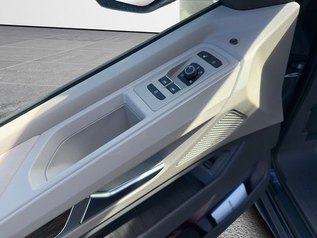 Volkswagen T7 Multivan 2025