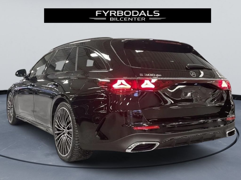 Mercedes-Benz E 300 2025
