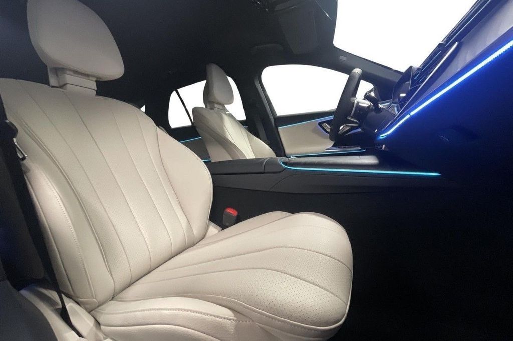 Mercedes-Benz E 300 2025