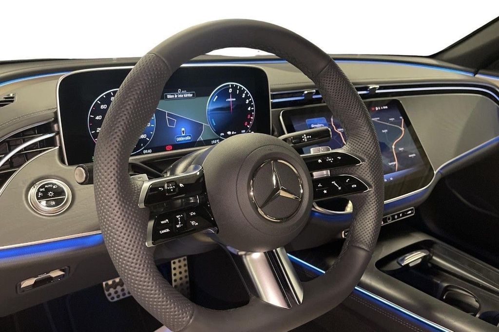 Mercedes-Benz E 300 2025