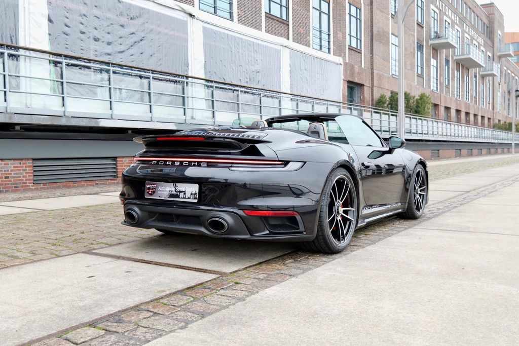 Porsche 992 2021