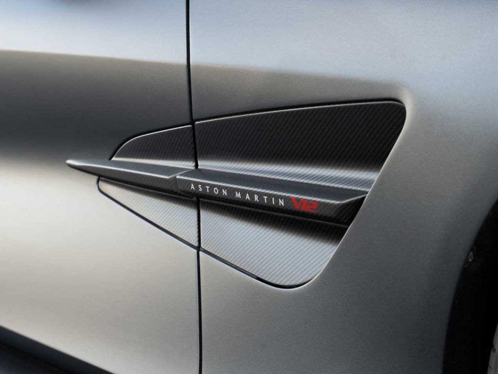 Aston Martin Vanquish 2025