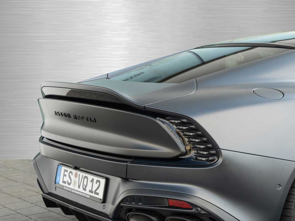 Aston Martin Vanquish 2025