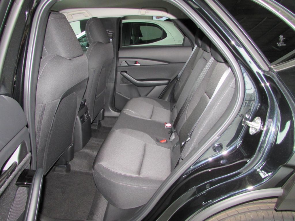 Mazda CX-30 2025