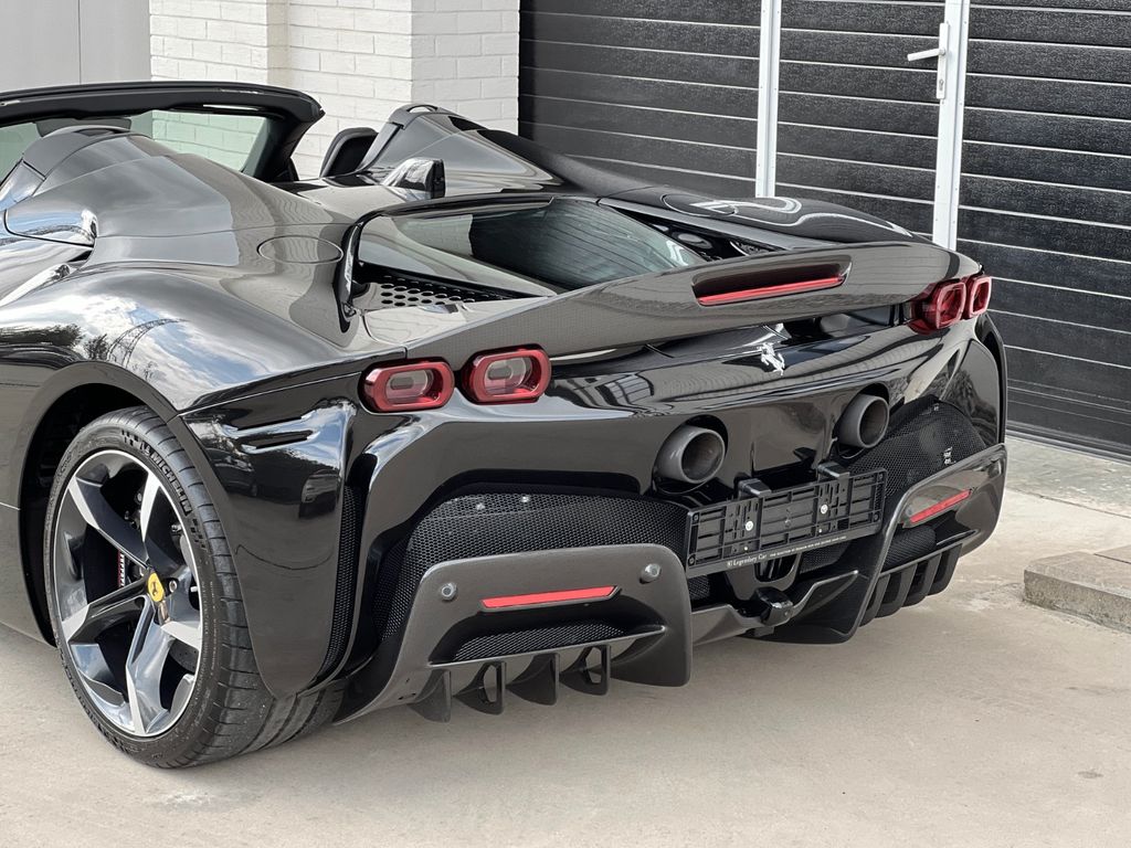 Ferrari SF90 2024