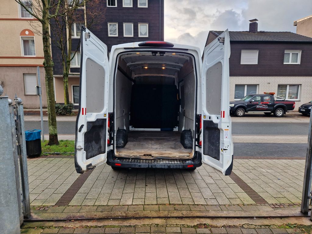 Ford Transit 2019