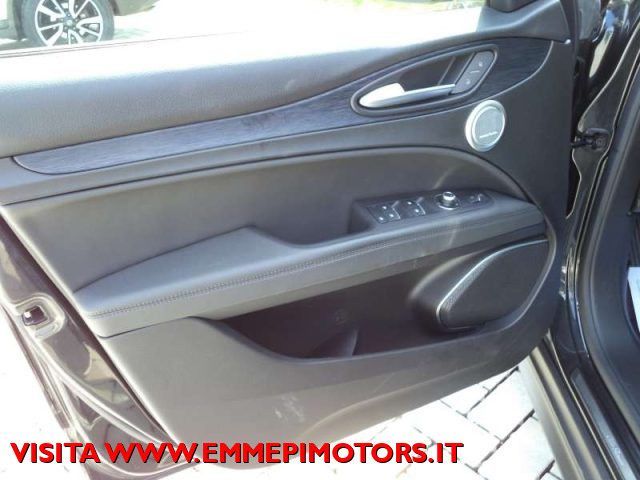 Alfa Romeo Stelvio 2020