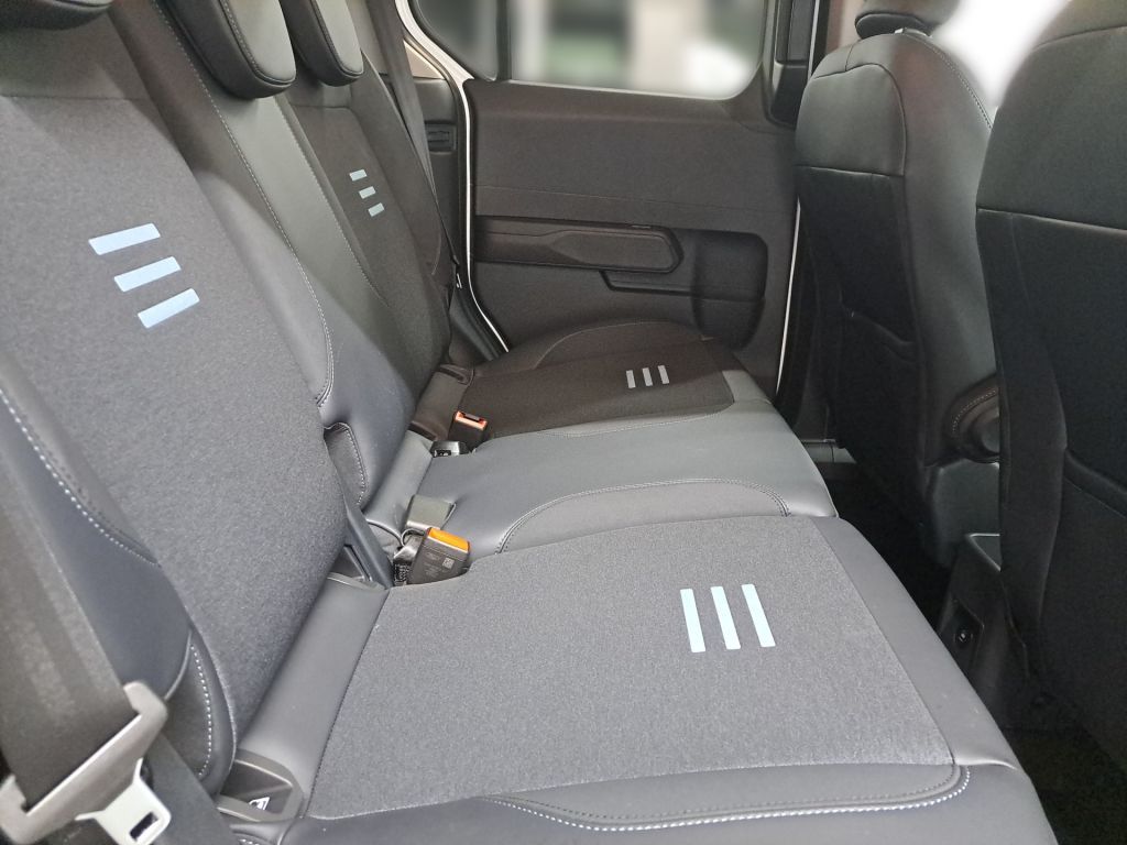 Ford Tourneo Courier 2025