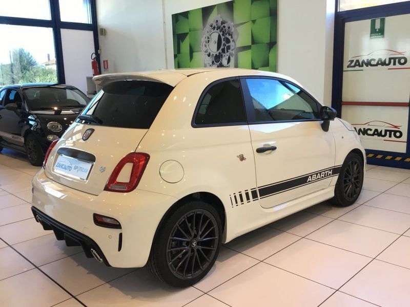 Abarth 595 2024