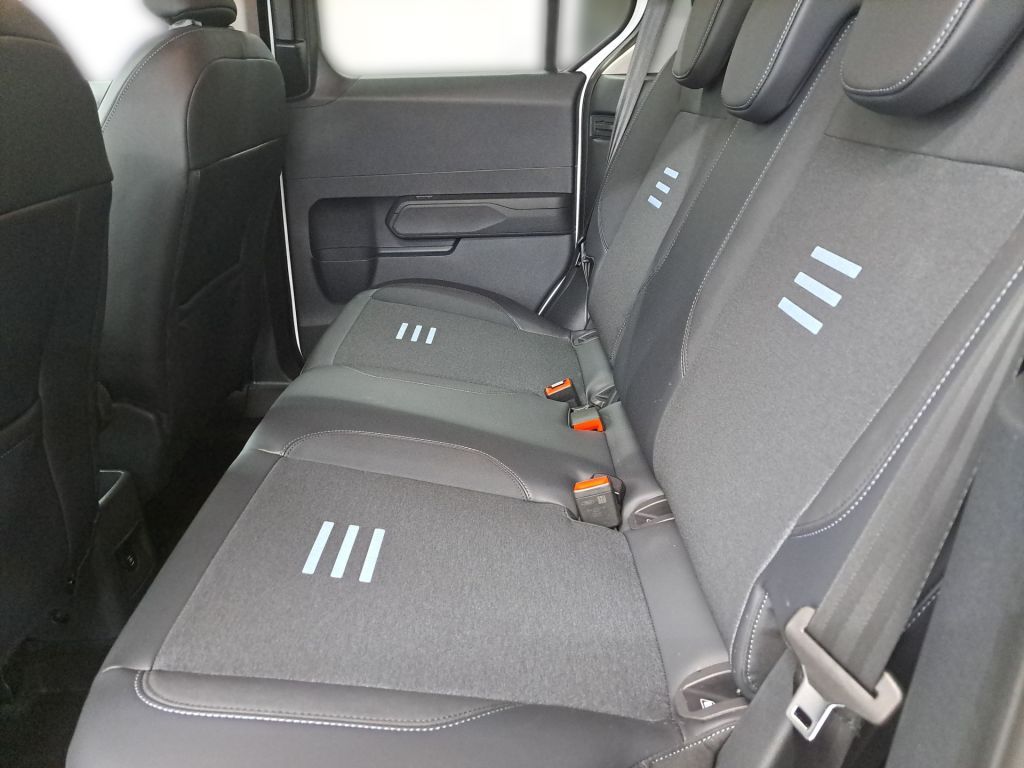 Ford Tourneo Courier 2025