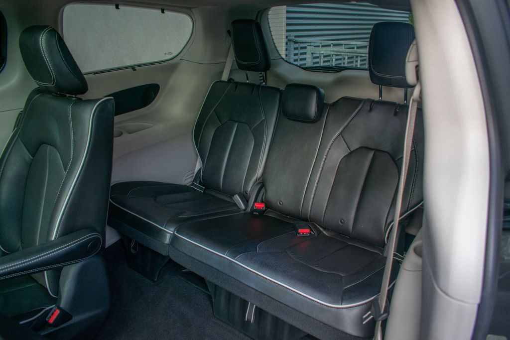 Chrysler Pacifica 2022