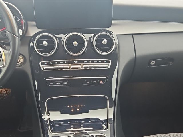 Mercedes-Benz C 300 2021