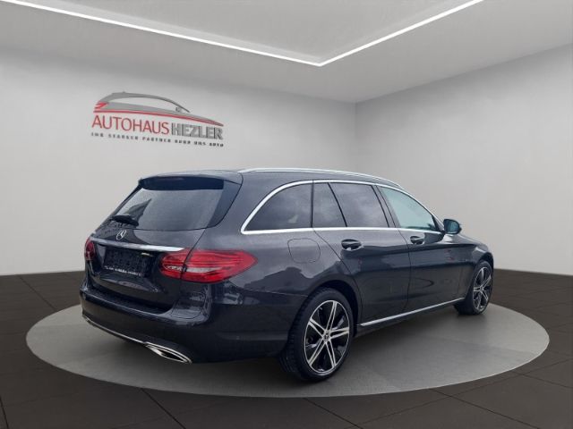 Mercedes-Benz C 300 2021