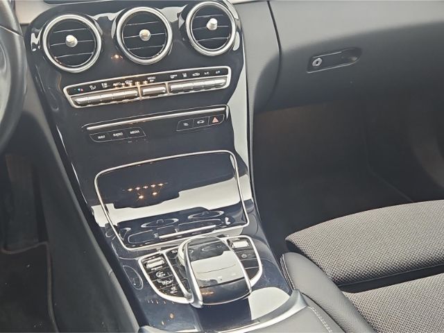 Mercedes-Benz C 300 2021
