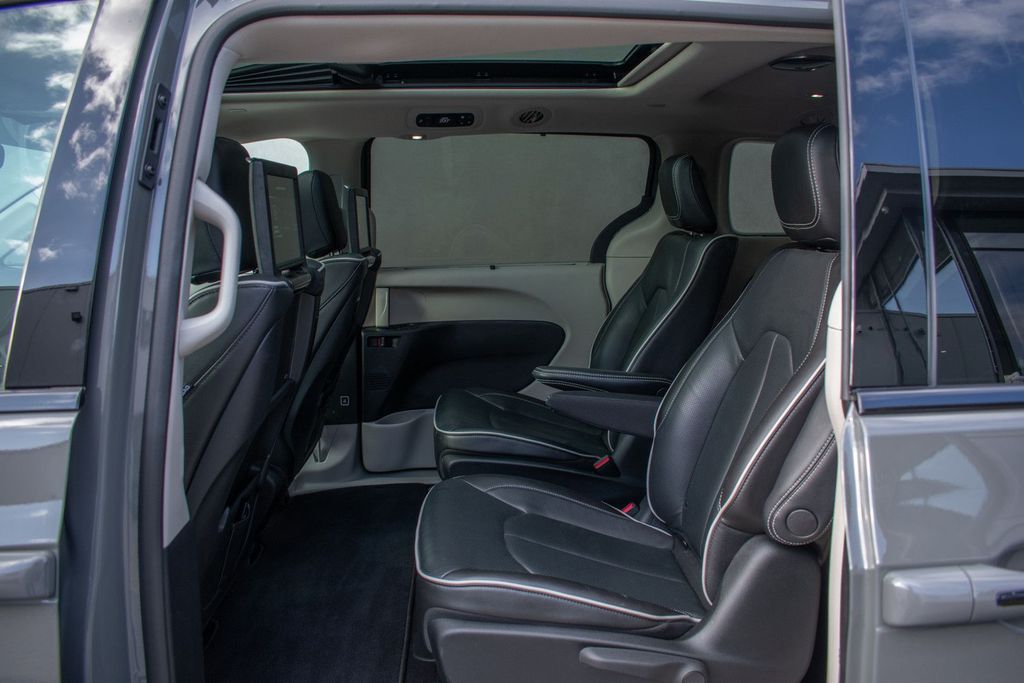 Chrysler Pacifica 2022