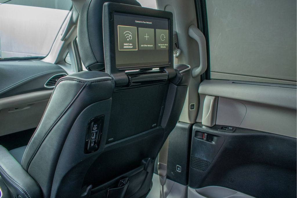 Chrysler Pacifica 2022