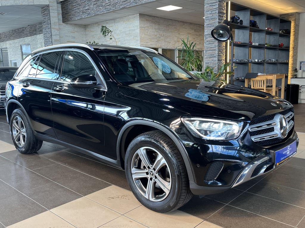 Mercedes-Benz GLC 200 2021