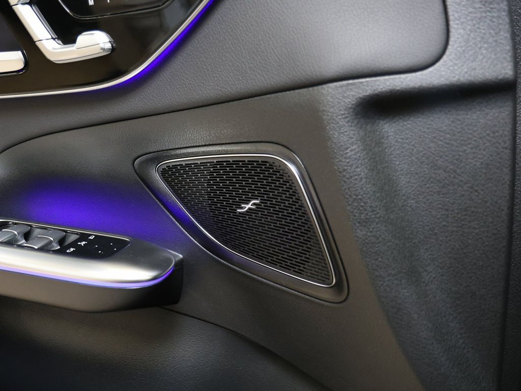 Mercedes-Benz C 200 2024