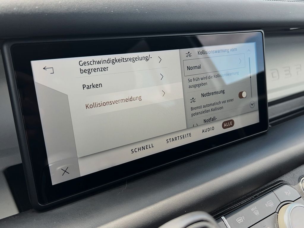 Land Rover Defender 2020