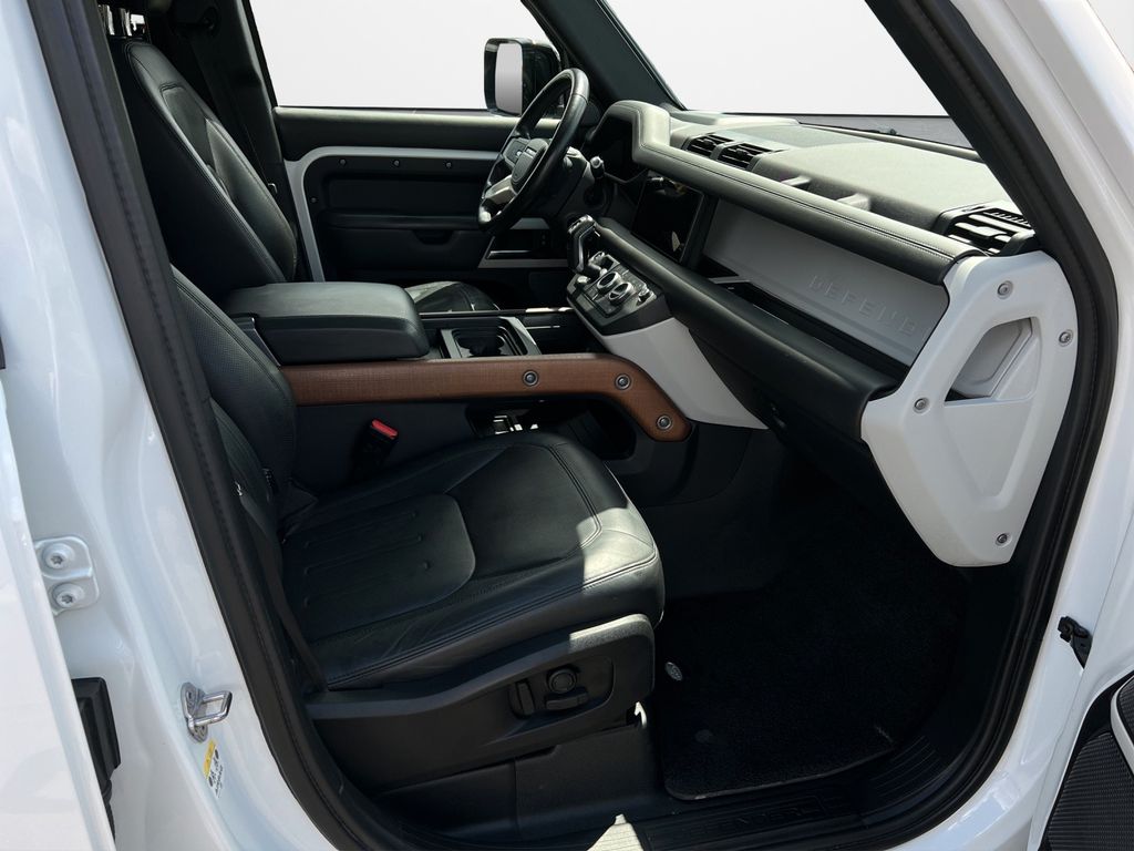 Land Rover Defender 2020