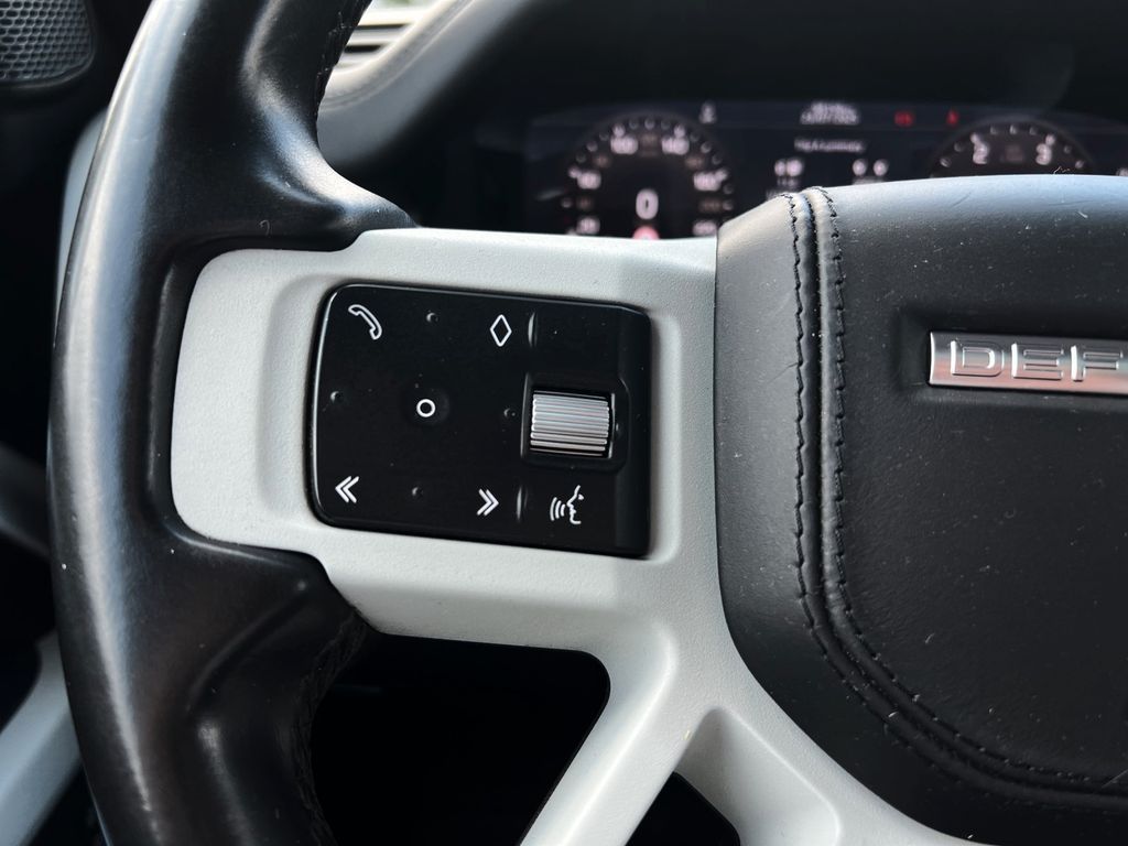 Land Rover Defender 2020