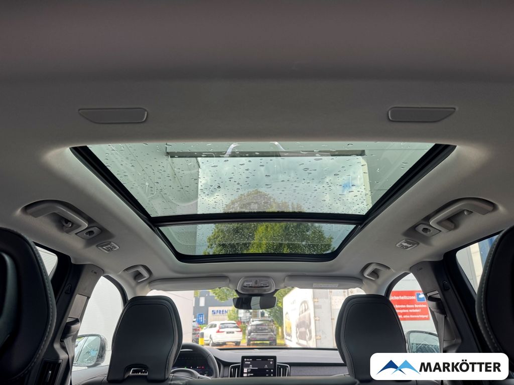 Volvo XC90 2025