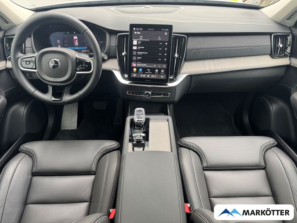 Volvo XC90 2025