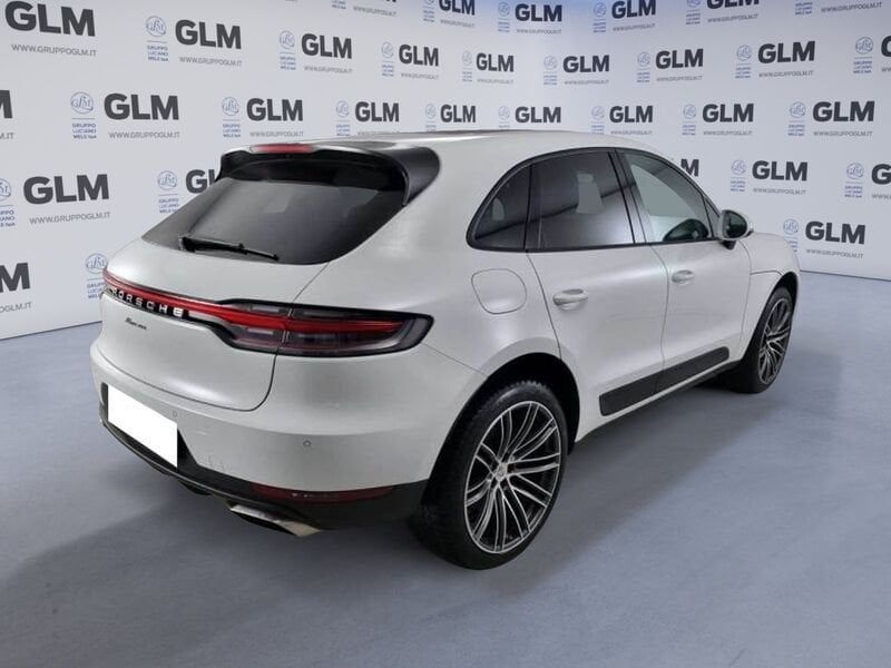 Porsche Macan 2021