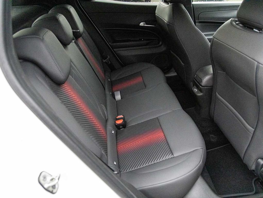 Alfa Romeo Junior 2025