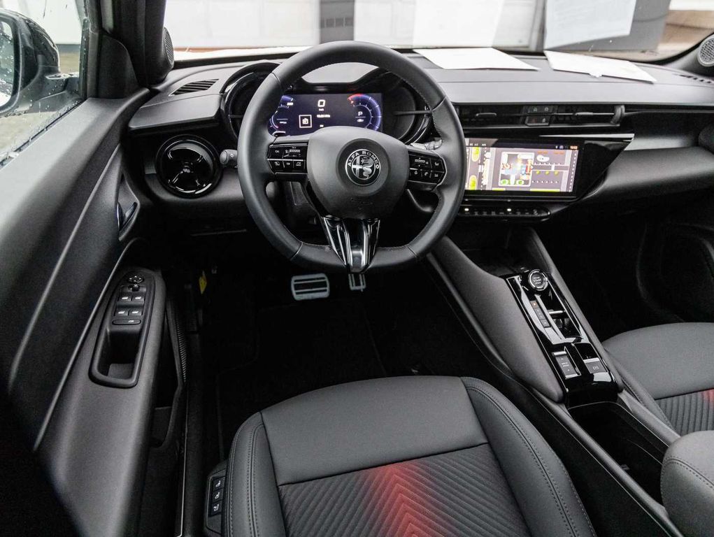 Alfa Romeo Junior 2025