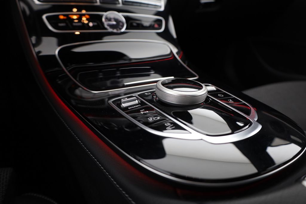 Mercedes-Benz E 300 2020