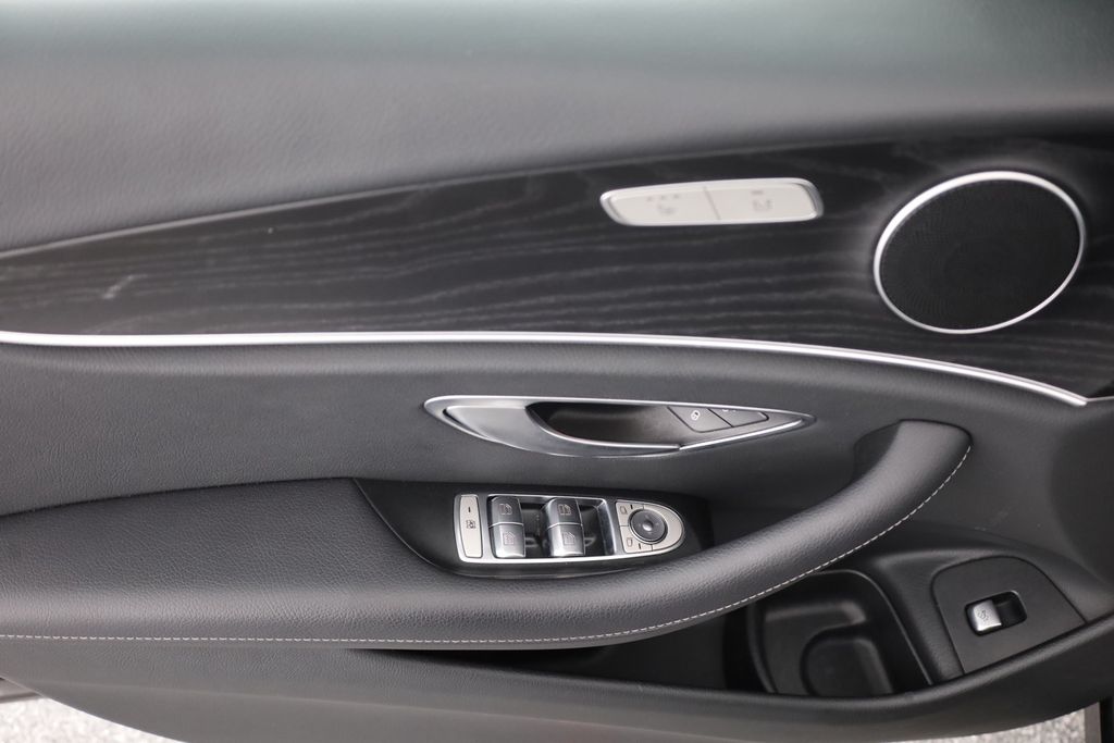 Mercedes-Benz E 300 2020