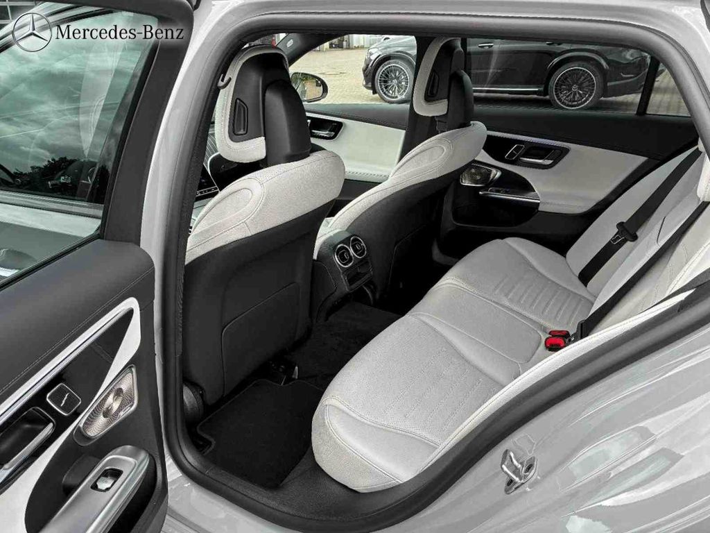 Mercedes-Benz C 300 2025