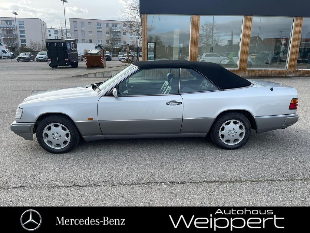 Mercedes-Benz 320 1993