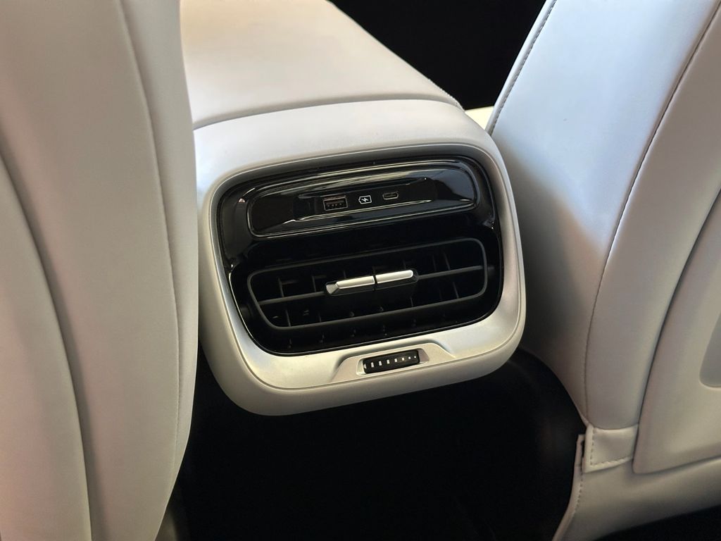 XPENG P7 2023