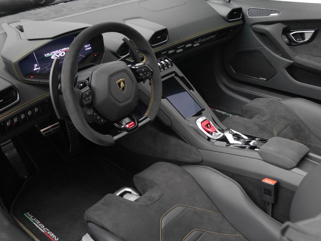 Lamborghini Huracán 2024