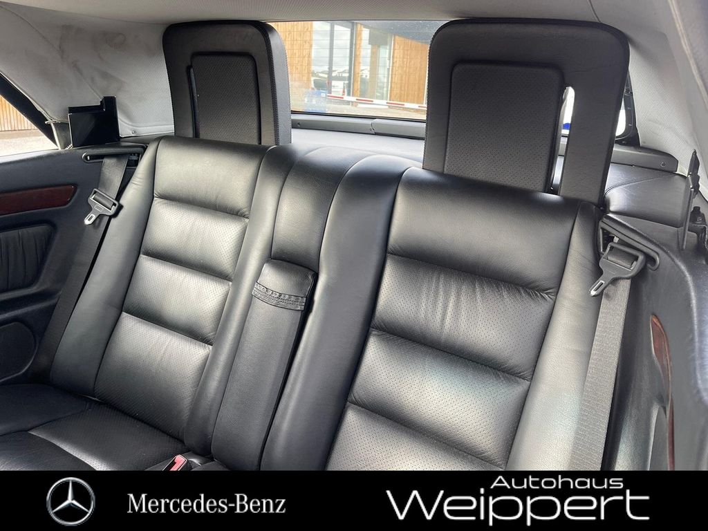 Mercedes-Benz 320 1993