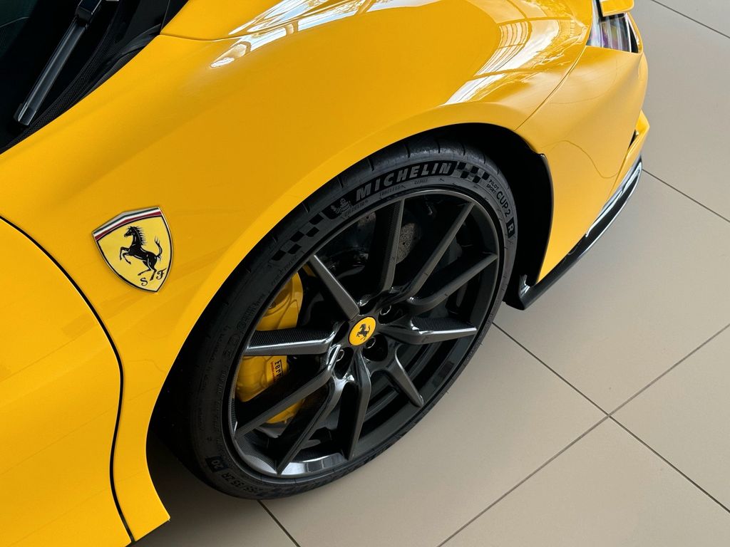 Ferrari SF90 2022