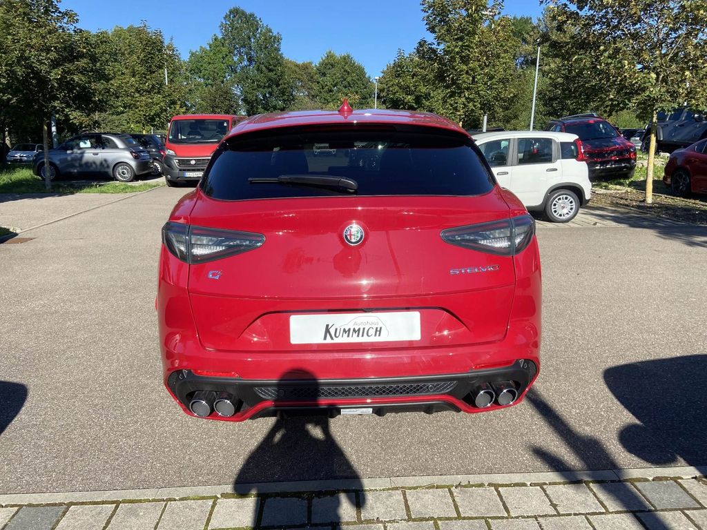 Alfa Romeo Stelvio 2023
