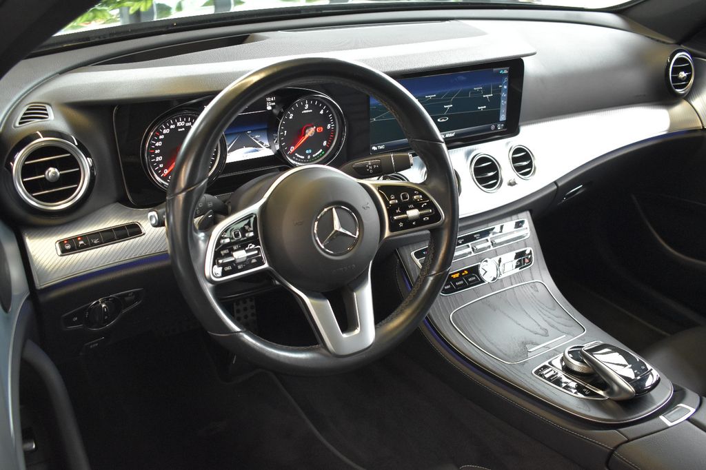 Mercedes-Benz E 300 2019