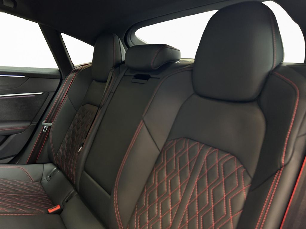 Audi A7 2025
