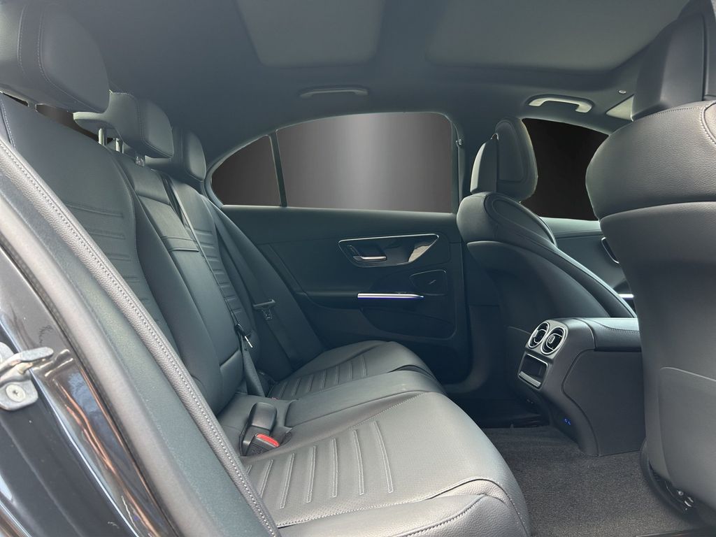 Mercedes-Benz C 220 2025