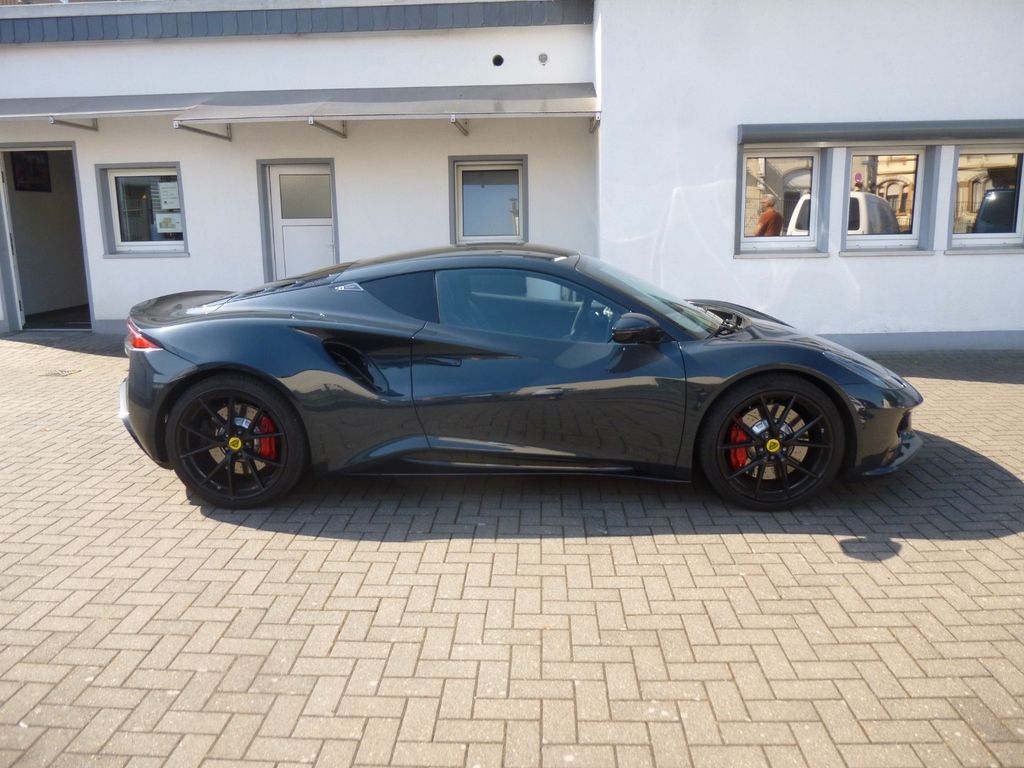 Lotus Emira 2023