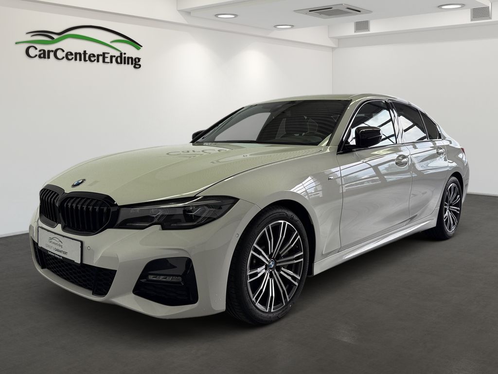 BMW 330 2022
