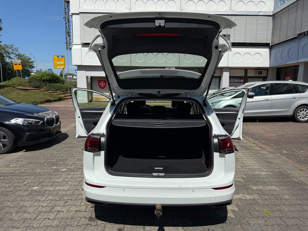 Volkswagen Golf 2021