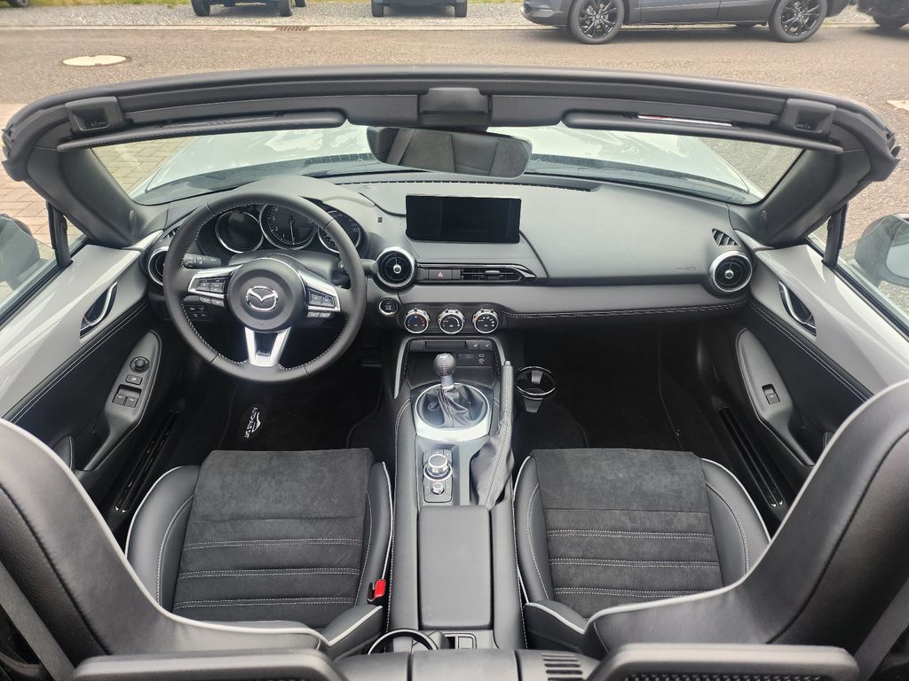 Mazda MX-5 2025